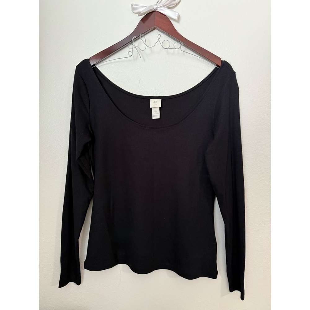 H&M ribbed scoop neck long sleeve